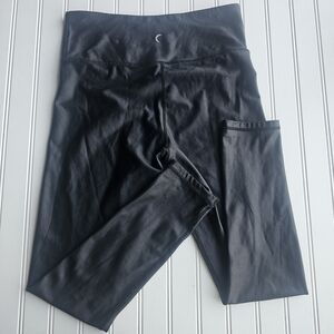 ZYIA Midnight Black Athletic Leggings Womens 8-10 (Medium)